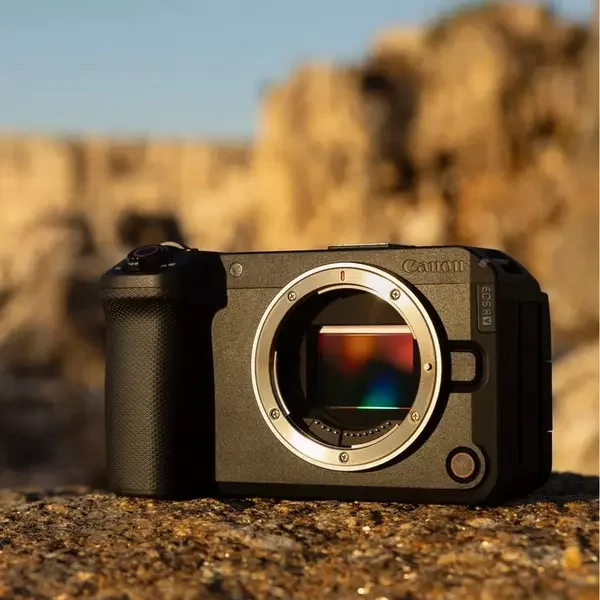 DC Canon EOS  R6 V BODY V5GHz — foto 8